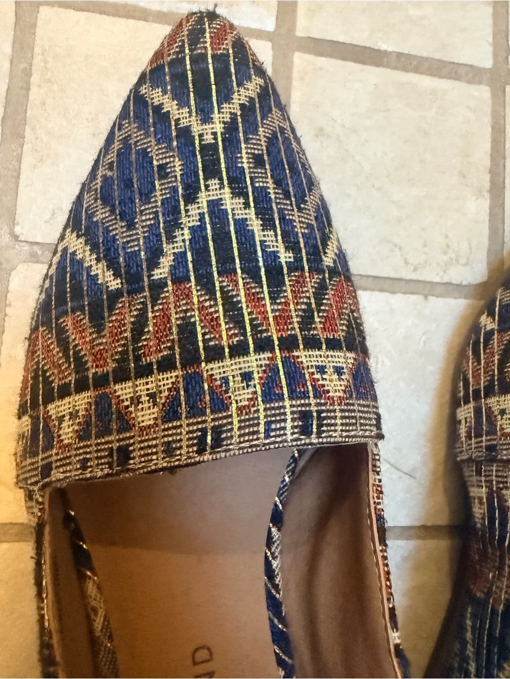 Woven Pointed-Toe Lucky Brand Flats in Navy, Red, and Gold - size 6